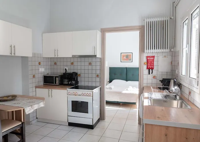 Cozy Greek Apartment